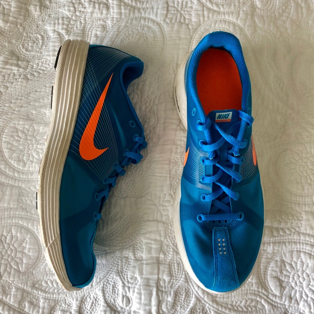 NEW Nike LunarRacer Tennis Shoes